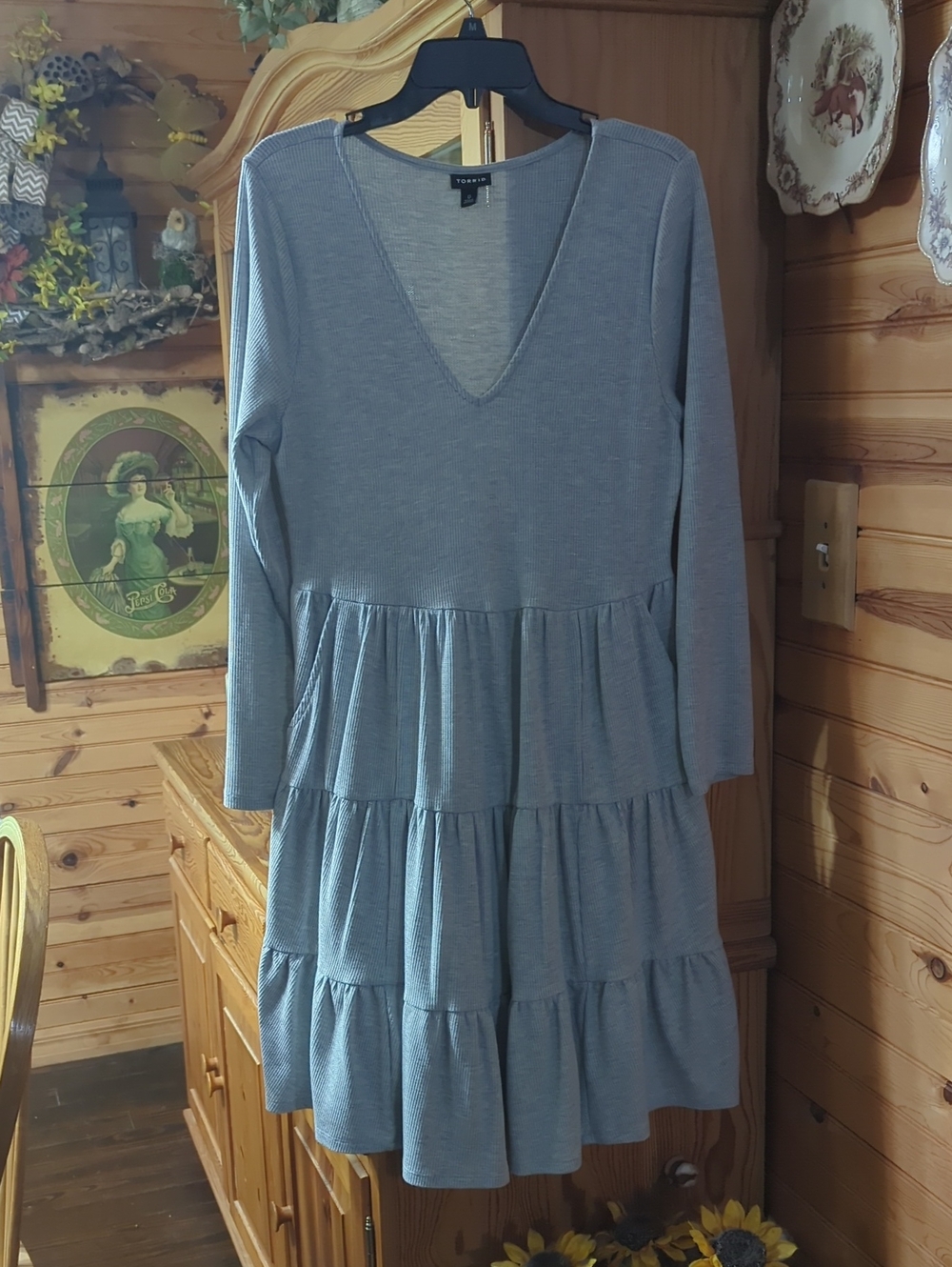 V-Neck Tiered Long Sleeve Dress - Gray